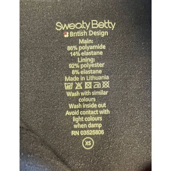 Sweaty‎ Betty British Design 1/4 Zip Black Jacket Pockets Thumbholes Size XSmall - Picture 3 of 5